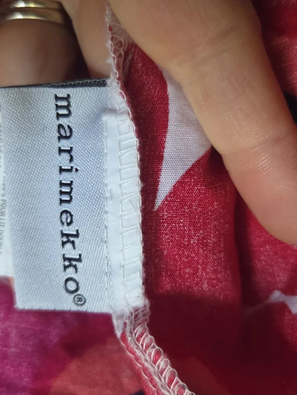 Marimekko Floral Red & Pink Cotton Bedding Fitted Full Sheet Flaw